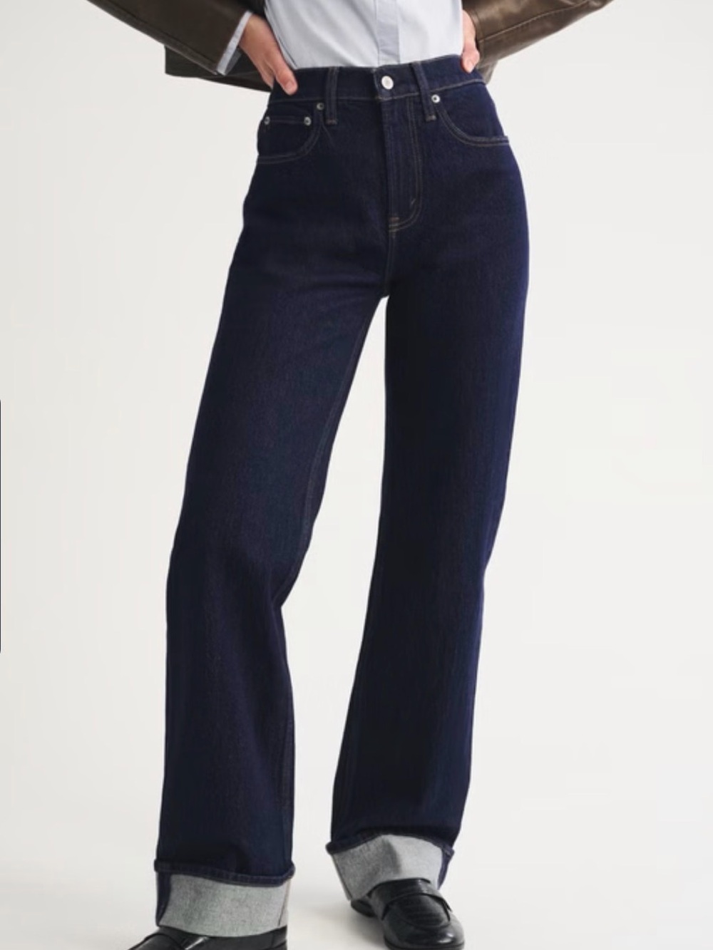 High Rise 90s Relaxed Cuffed Hem Jean
